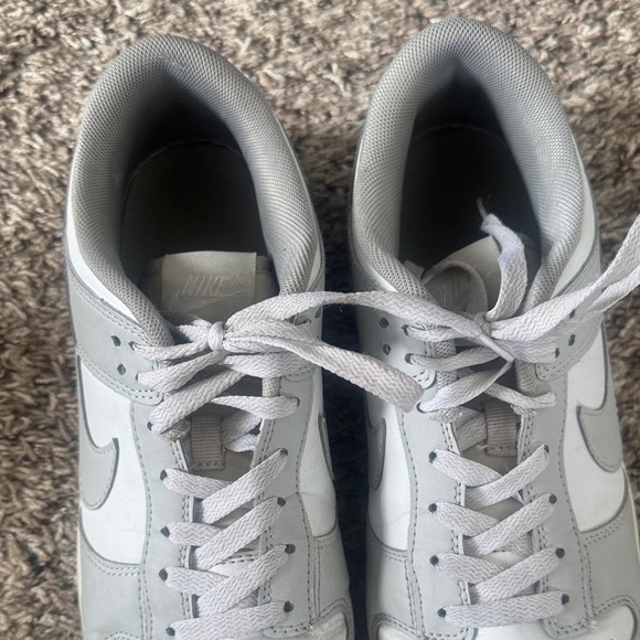 Nike Light Gray Sneakers - Picture 7 of 7